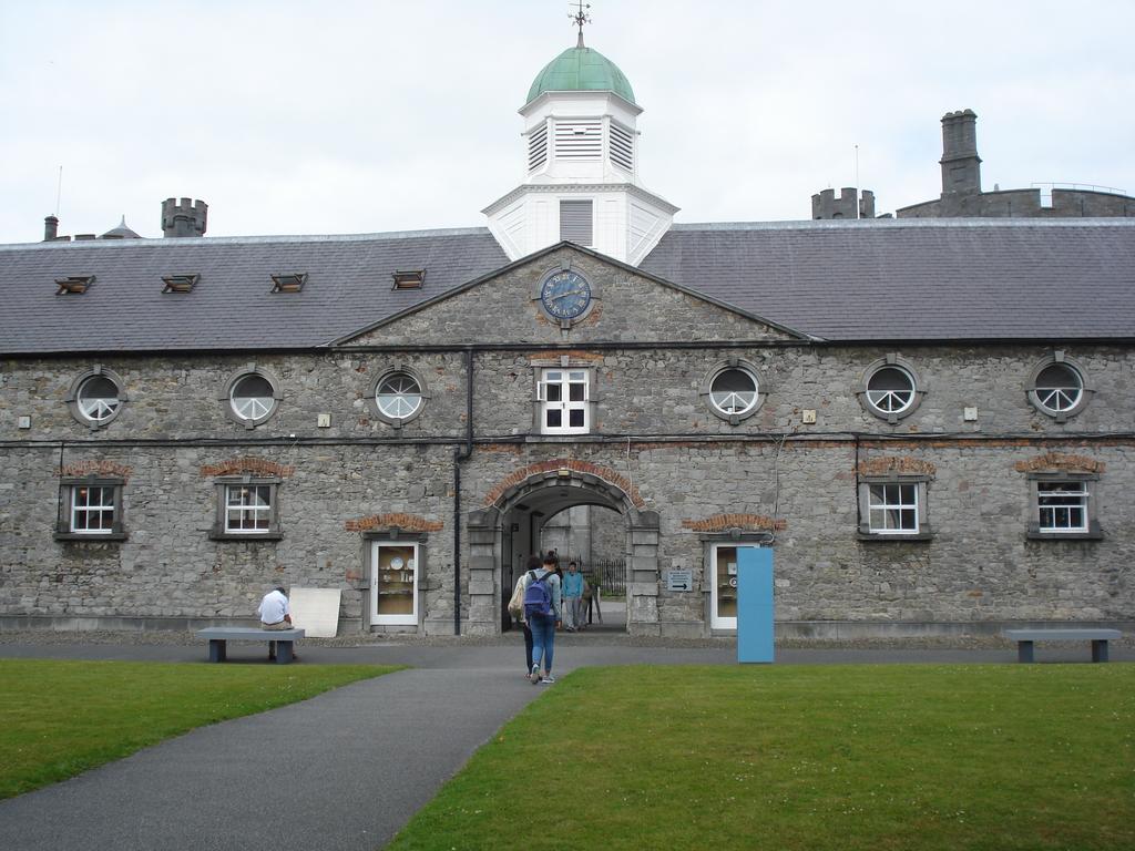 Twin Oaks Bed & Breakfast Kilkenny Exterior foto