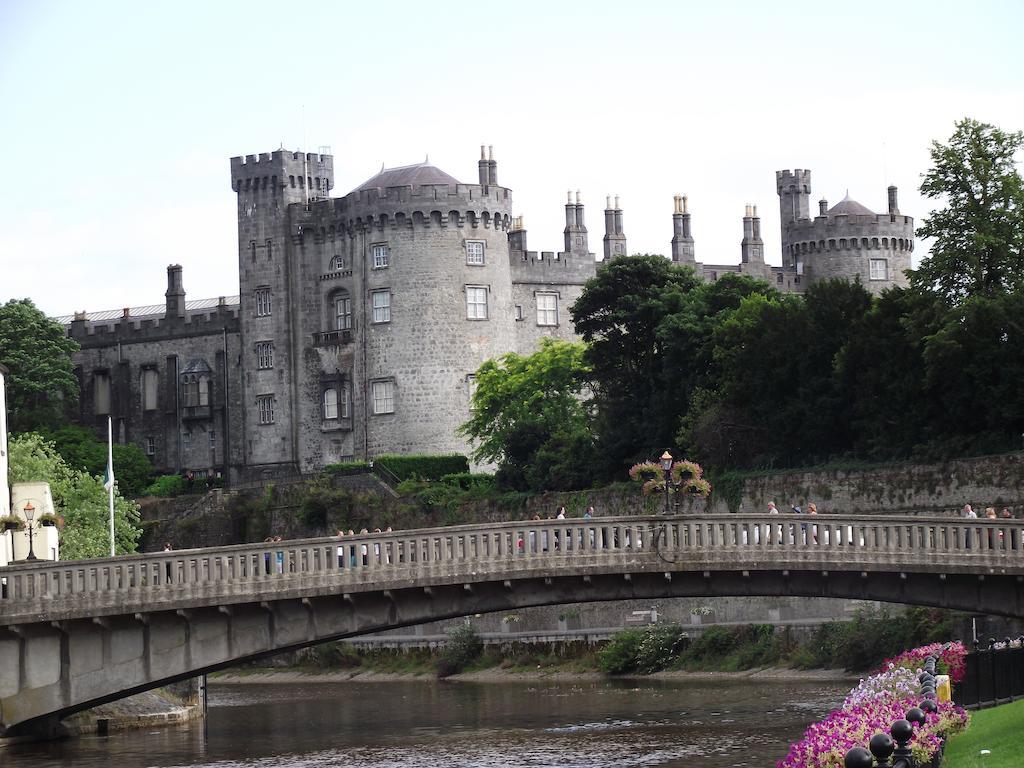 Twin Oaks Bed & Breakfast Kilkenny Exterior foto